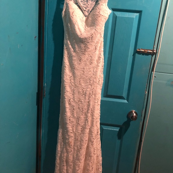 Dress - Picture 3 of 3